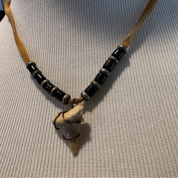 Shark Tooth Pendant Necklace with Suede Chain - Picture 3 of 6
